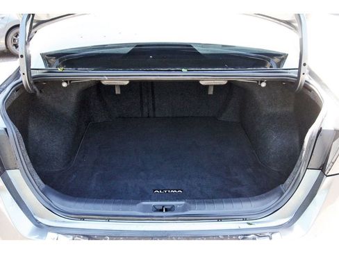 Used 2022 Nissan Altima 2.5 SV FWD image 6