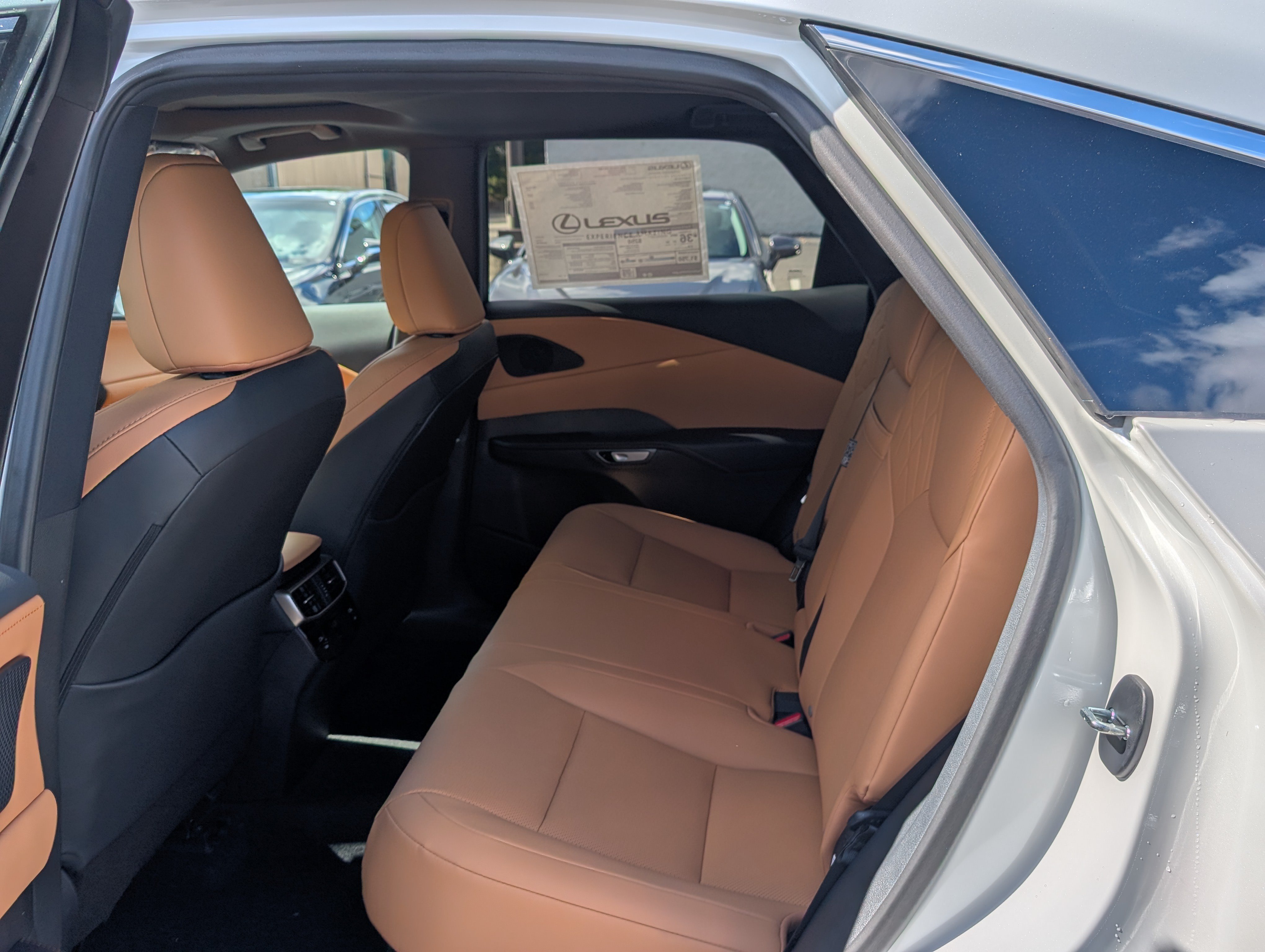 New 2026 Lexus RX 350h w/ Accessory Package (Z1) AWD/4WD image 11