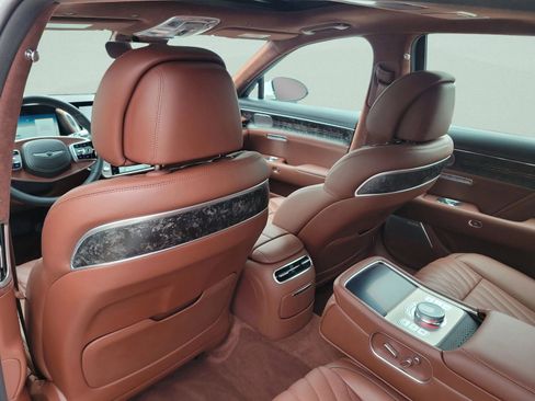 Used 2025 Genesis G90 3.5T AWD/4WD image 16