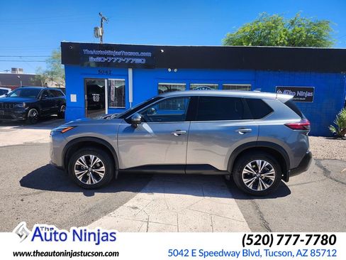 Used 2021 Nissan Rogue SV FWD image 1