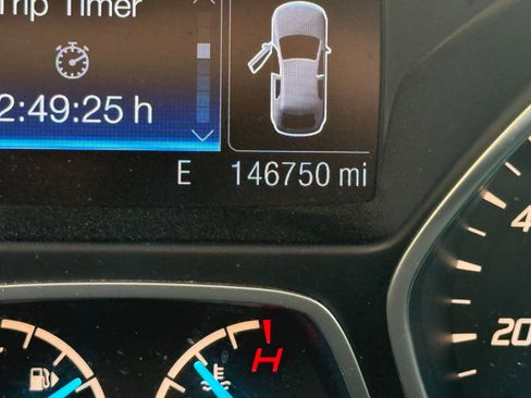 Used 2015 Ford Escape Titanium w/ Equipment Group 301A FWD image 20