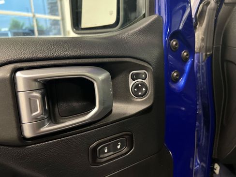 Used 2019 Jeep Wrangler Unlimited Rubicon AWD/4WD image 26