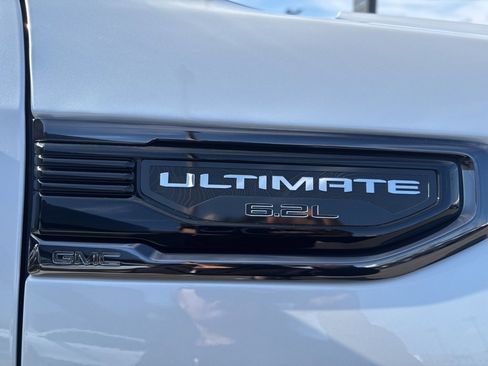 Used 2024 GMC Sierra 1500 Denali Ultimate image 4