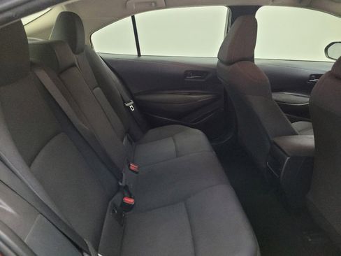 Used 2022 Toyota Corolla LE FWD image 19