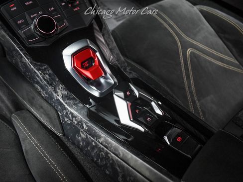 Used 2018 Lamborghini Huracan Performante image 17
