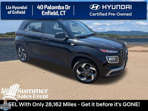 Used 2025 Hyundai Venue SEL FWD image 1