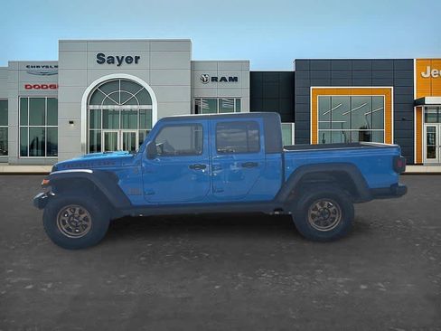 Used 2020 Jeep Gladiator Rubicon AWD/4WD image 4