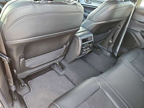 New 2025 Jeep Grand Cherokee Altitude image 18