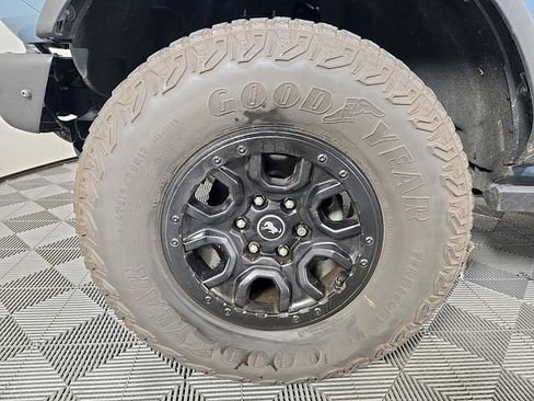 Used 2021 Ford Bronco First Edition AWD/4WD image 10