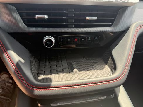 Used 2025 Ford Explorer ST AWD/4WD image 36