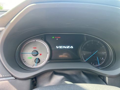 Used 2022 Toyota Venza XLE AWD/4WD image 61