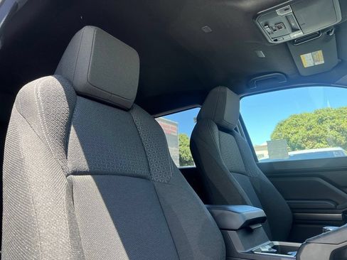 New 2026 Toyota 4Runner SR5 AWD/4WD image 16