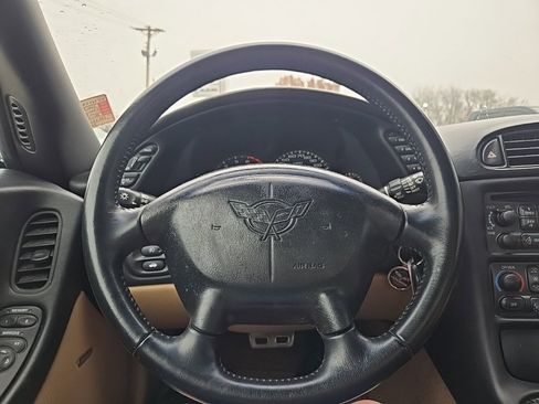 Used 2003 Chevrolet Corvette Convertible w/ Preferred Equipment Group1 image 38