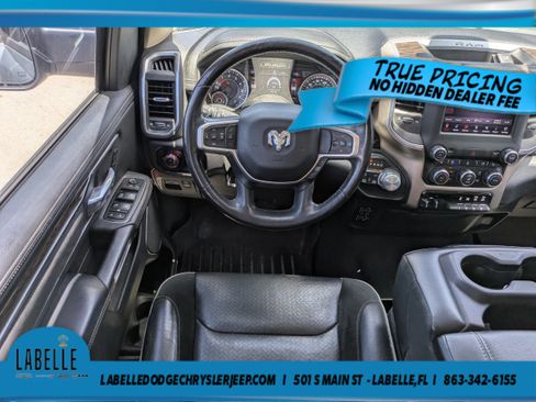 Used 2019 RAM 1500 Laramie AWD/4WD image 14