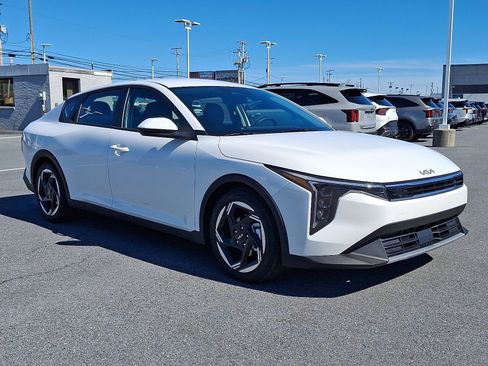 New 2026 Kia K4 EX image 2