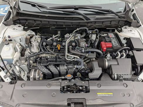 Used 2025 Nissan Altima 2.5 SR image 35