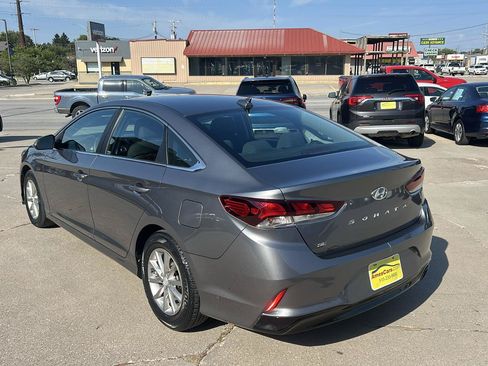 Used 2018 Hyundai Sonata SE FWD image 5