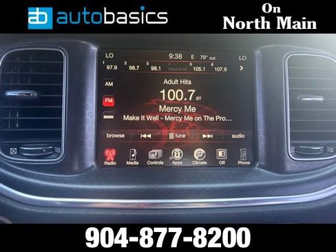 Used 2016 Dodge Charger SXT RWD image 9