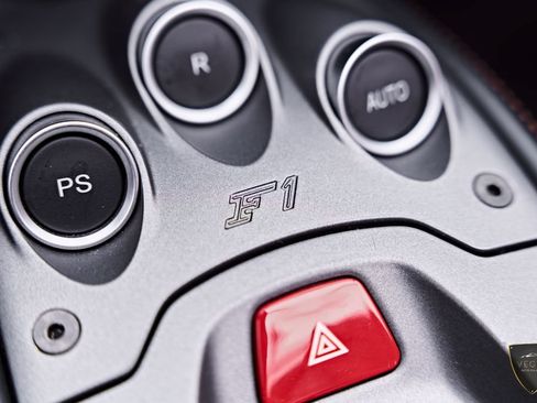 Used 2014 Ferrari 458 Spider RWD image 81