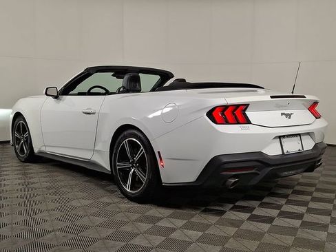 Used 2024 Ford Mustang Convertible RWD image 7