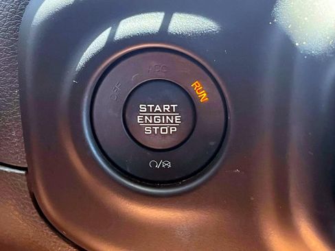 Used 2023 Jeep Wrangler Unlimited Sport AWD/4WD image 32