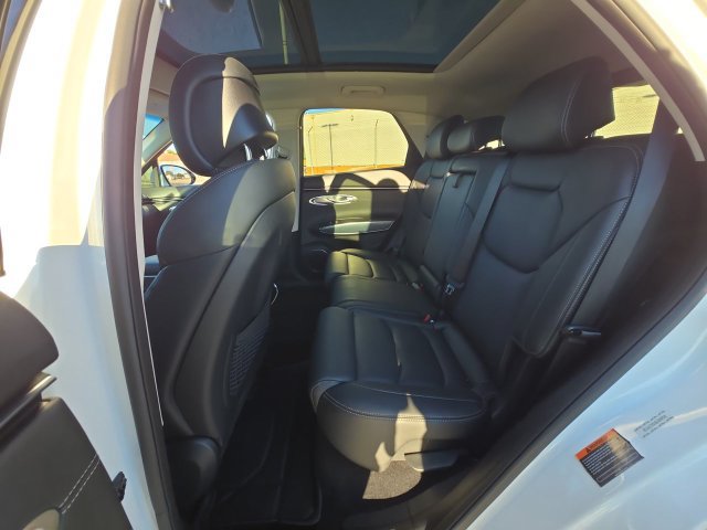 Used 2025 Genesis GV70 2.5T w/ Select Package AWD/4WD image 23