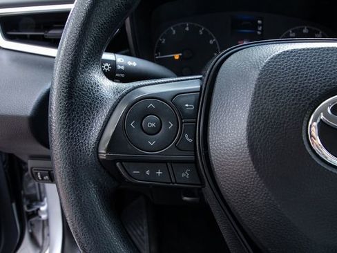 Used 2024 Toyota Corolla LE image 18