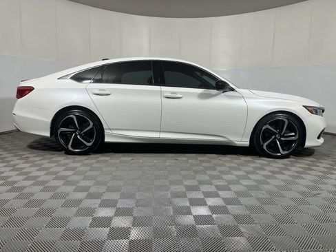 Used 2021 Honda Accord Sport image 9