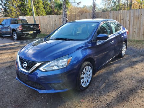 Used 2017 Nissan Sentra S image 10