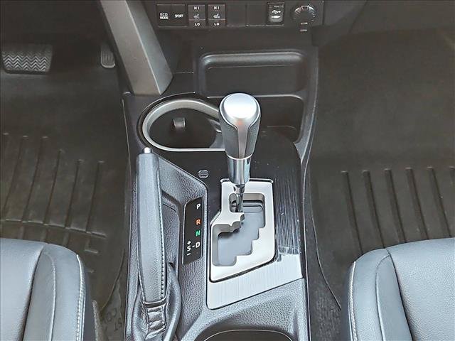 Used 2016 Toyota RAV4 Limited w/ Advanced Technology Package FWD image 12