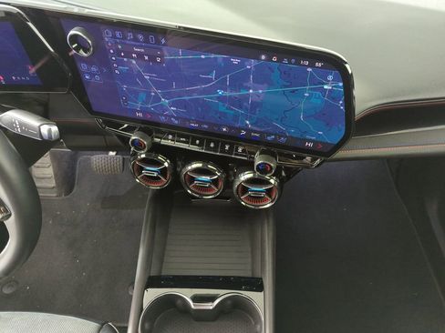 Used 2024 Chevrolet Blazer EV RS image 14