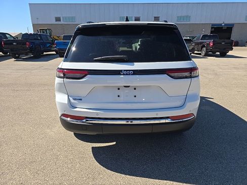 Used 2022 Jeep Grand Cherokee Limited 4xe AWD/4WD image 5