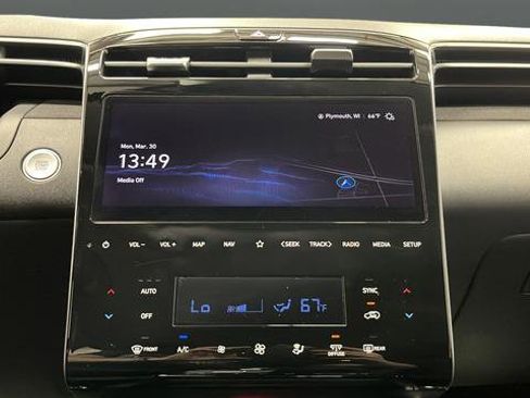 Used 2024 Hyundai Tucson Limited image 13