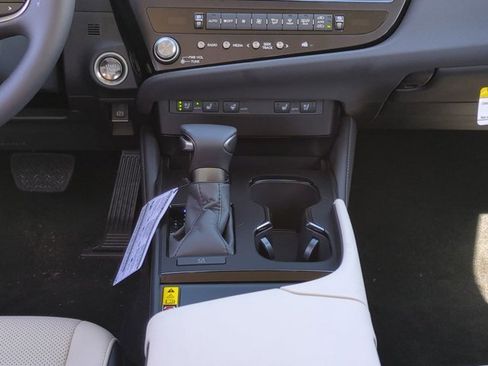 New 2025 Lexus ES 350 w/ Premium Package image 18
