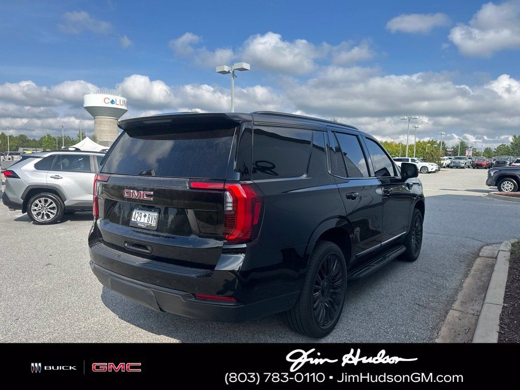 Used 2025 GMC Yukon Elevation AWD/4WD image 2