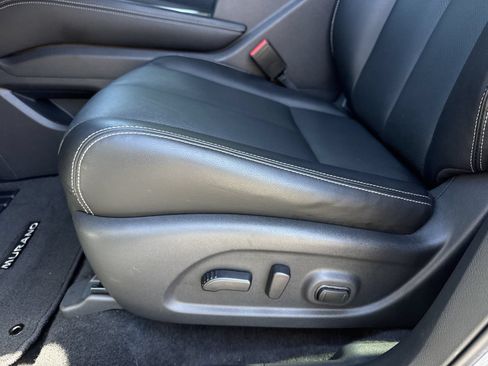 Used 2024 Nissan Murano SL FWD image 19