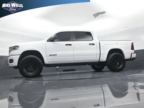 Used 2025 RAM 1500 Limited AWD/4WD image 20