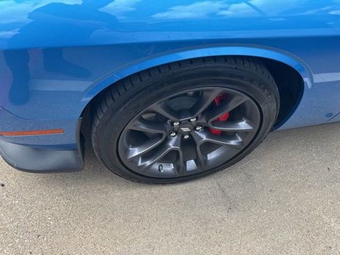 Used 2023 Dodge Challenger R/T w/ Performance Handling Group image 8
