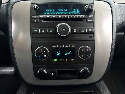 Used 2013 Chevrolet Silverado 1500 LTZ w/ Z71 Appearance Package RWD image 20