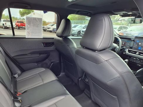 Used 2026 Subaru Outback Premium AWD/4WD image 20