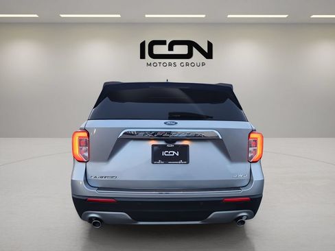 Used 2021 Ford Explorer Limited w/ Equipment Group 301A AWD/4WD image 4