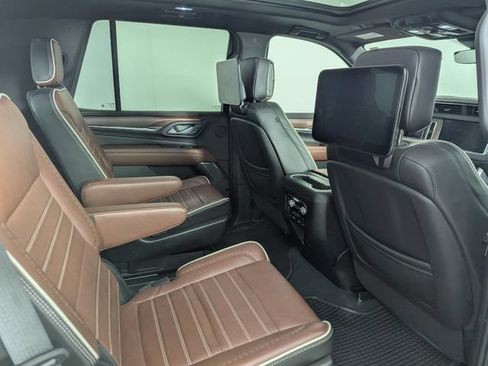 Used 2023 GMC Yukon Denali Ultimate AWD/4WD image 21