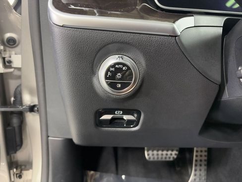 Used 2023 Mercedes-Benz C 43 AMG 4MATIC Sedan image 11