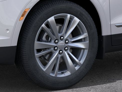 New 2026 Cadillac XT5 Premium Luxury w/ Driver Assist Package FWD image 9