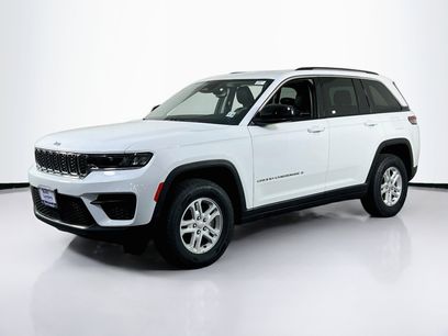 Used 2023 Jeep Grand Cherokee Laredo w/ Luxury Tech Group I