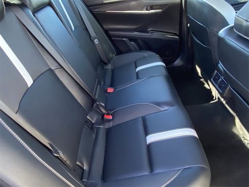 Certified 2025 Toyota Camry SE image 17