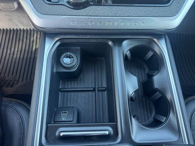 Used 2026 Ford Expedition Tremor AWD/4WD image 16