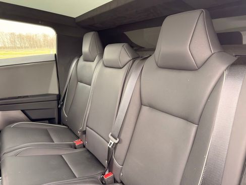 Used 2025 Tesla Cybertruck AWD Crew Cab image 30