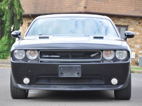 Used 2013 Dodge Challenger SXT Plus RWD image 4