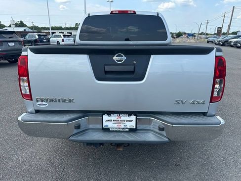 Used 2019 Nissan Frontier SV AWD/4WD image 6